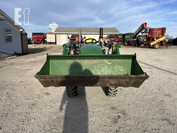 john-deere-2320-image-5