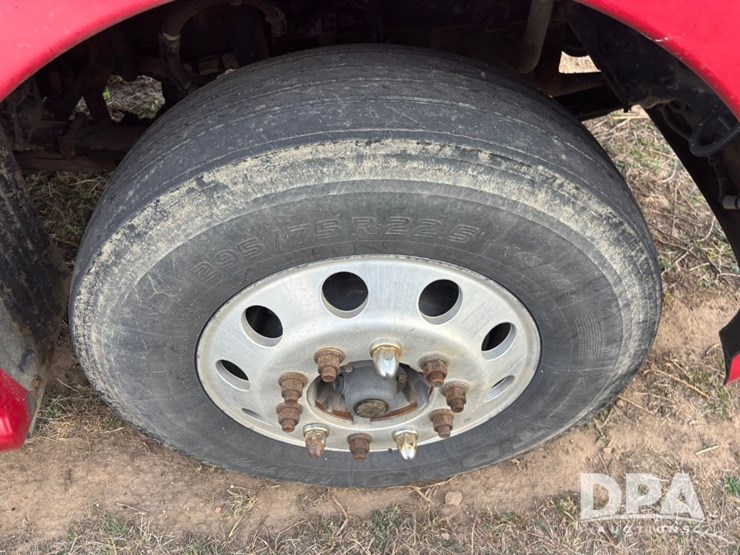 2014-kenworth-t660-image-40