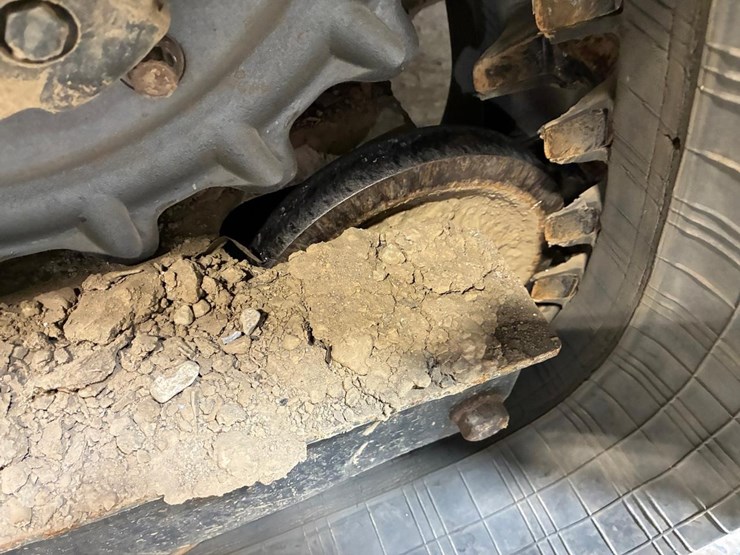 2023-bobcat-t770-image-15