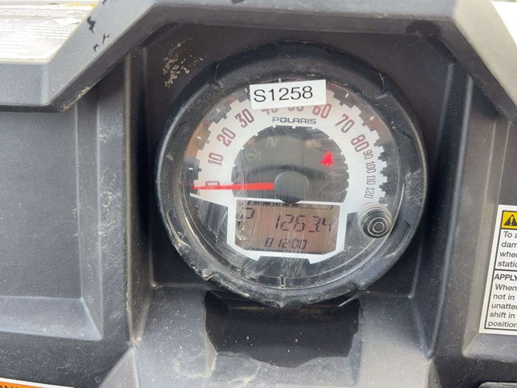 2015-polaris-ranger-image-22