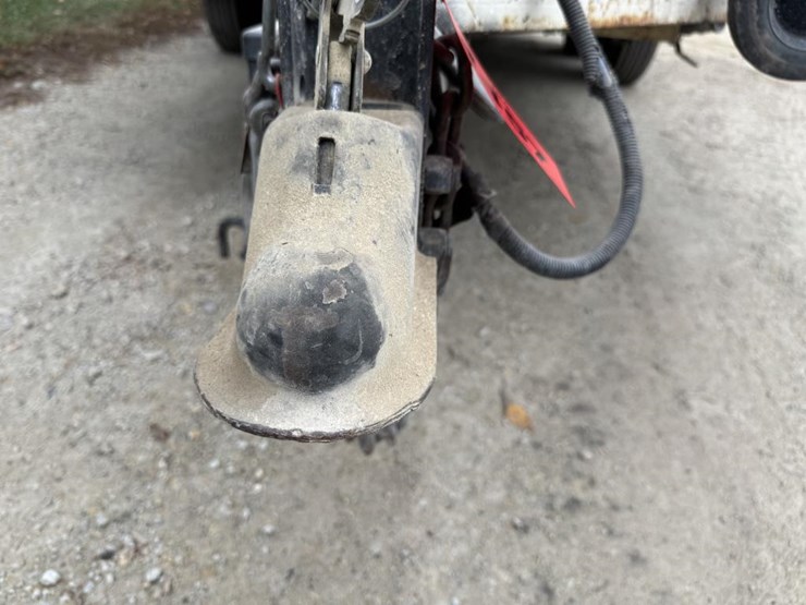 john-deere-12-image-9