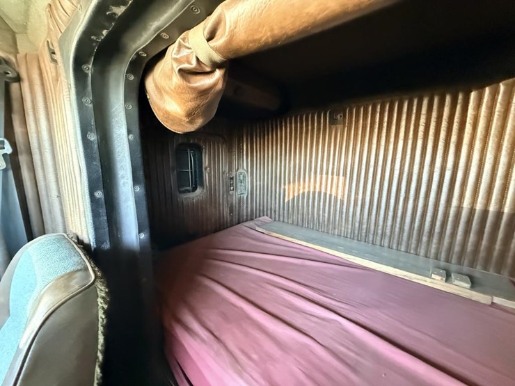 1993-kenworth-t800b-image-50