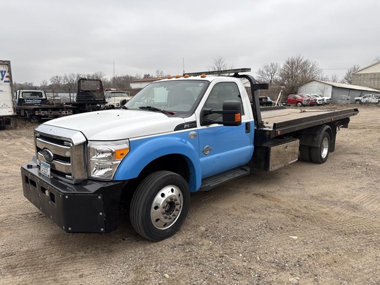 ford-f550-xlt-image-1