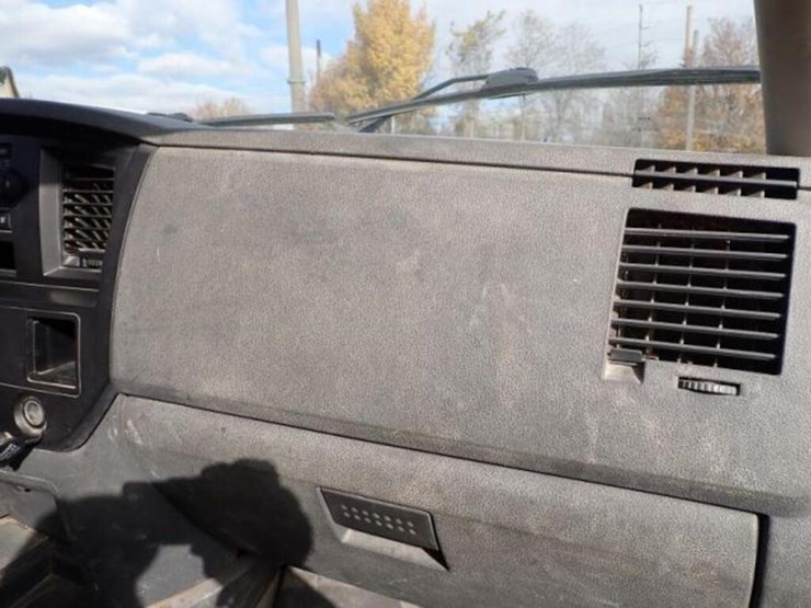 dodge-ram-3500-image-38