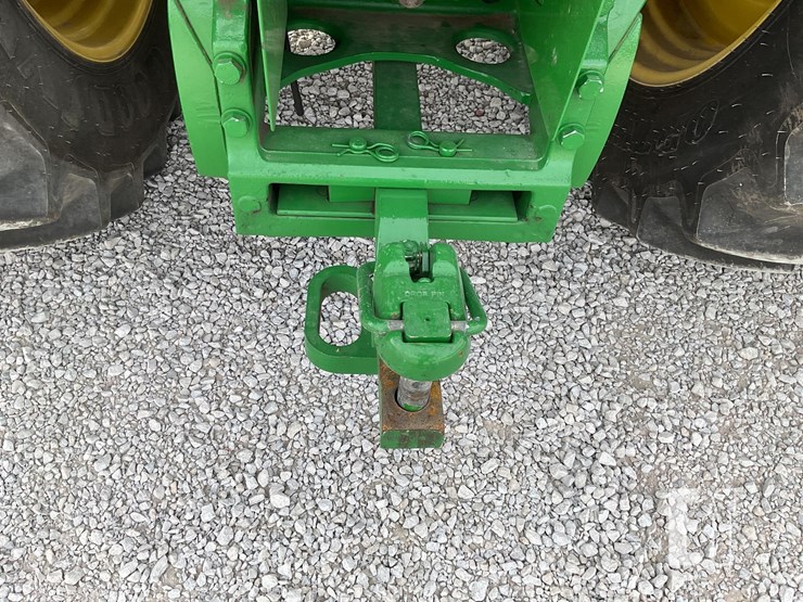 john-deere-8r-250-image-30