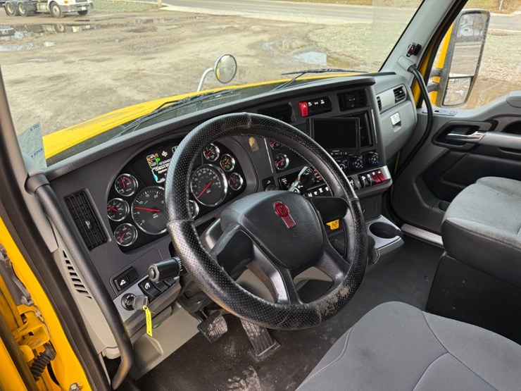 2020-kenworth-t680-image-20