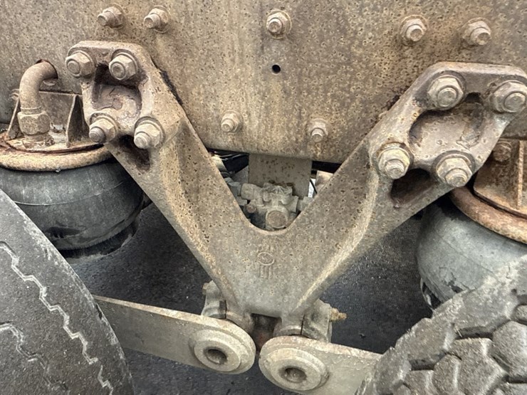 kenworth-t600-image-61