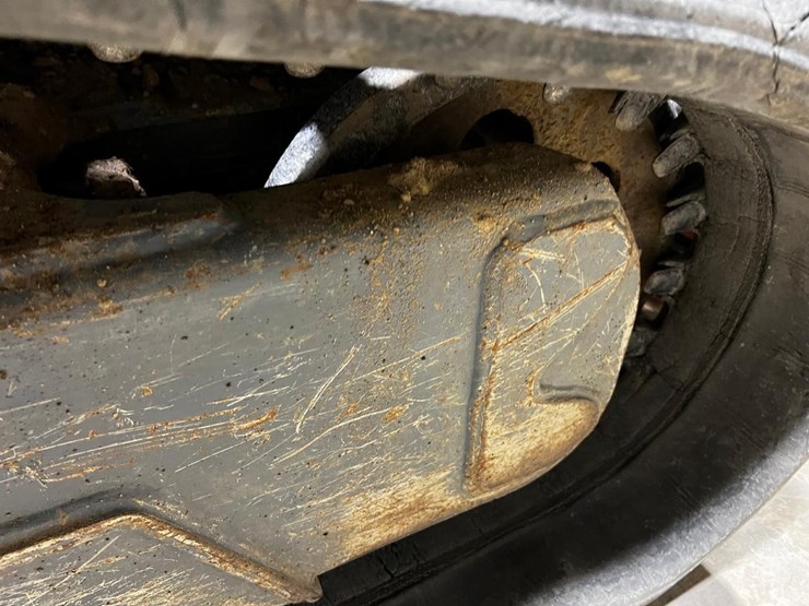 2022-takeuchi-tl8r2-image-21