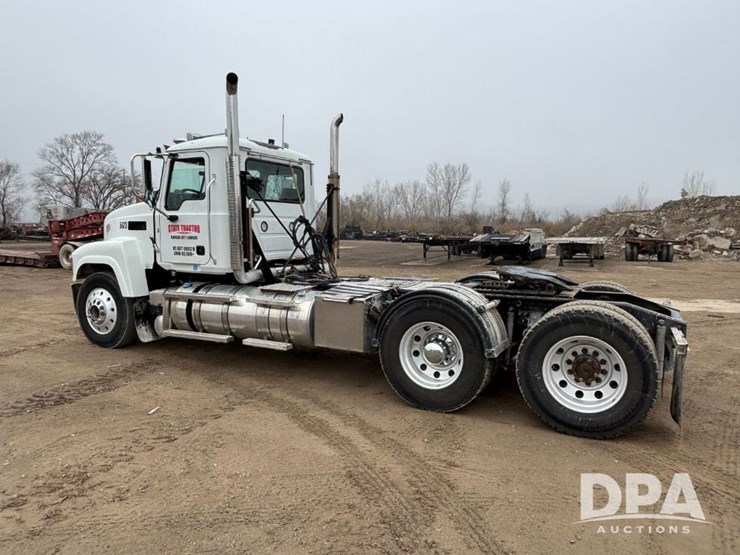 2017-mack-pinnacle-chu613-image-11