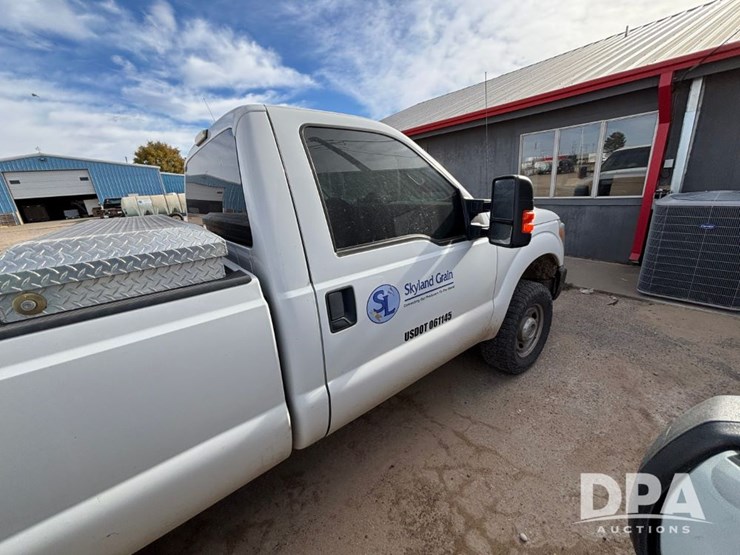 ford-f250-xl-image-9