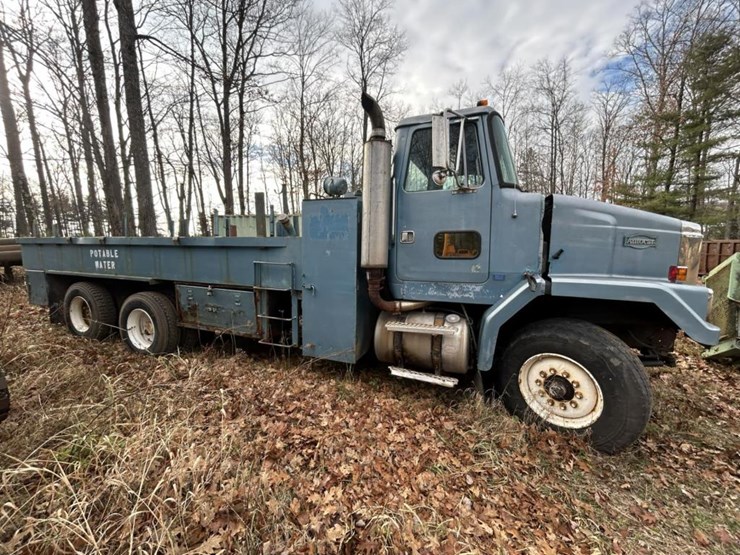 #1427-•-1989-autocar-flatbed-truck-image-6