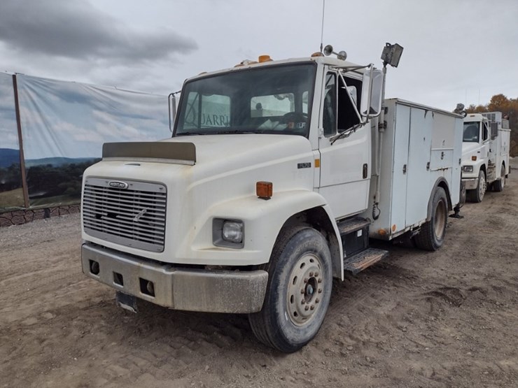 freightliner-fl70-image-30
