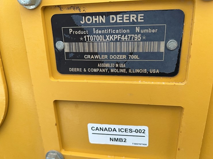 2023-deere-700l-image-7