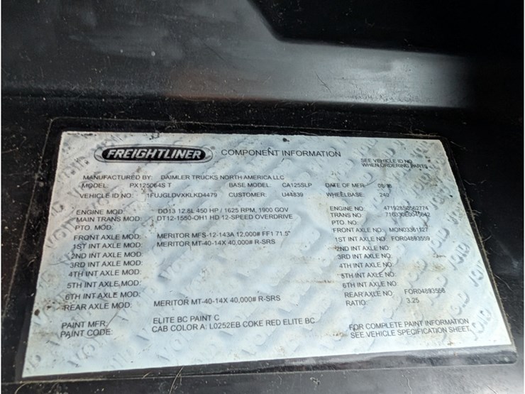 freightliner-cascadia-125-image-32