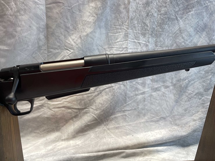#2368-•-winchester-xpr-300-win-mag-bolt-action-rifle,-sn:-pt14720yw357-image-4
