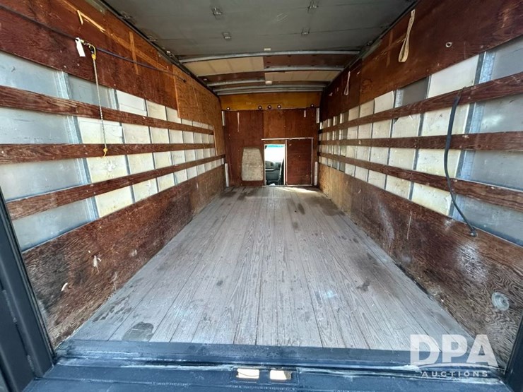 1993-ford-e350-image-9