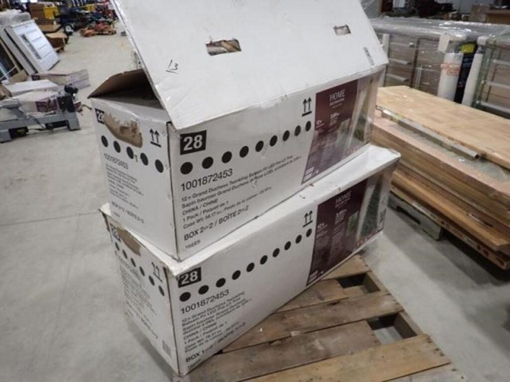 12-ft-grand-duchess-twinkling-balsam-fir-led-image-1