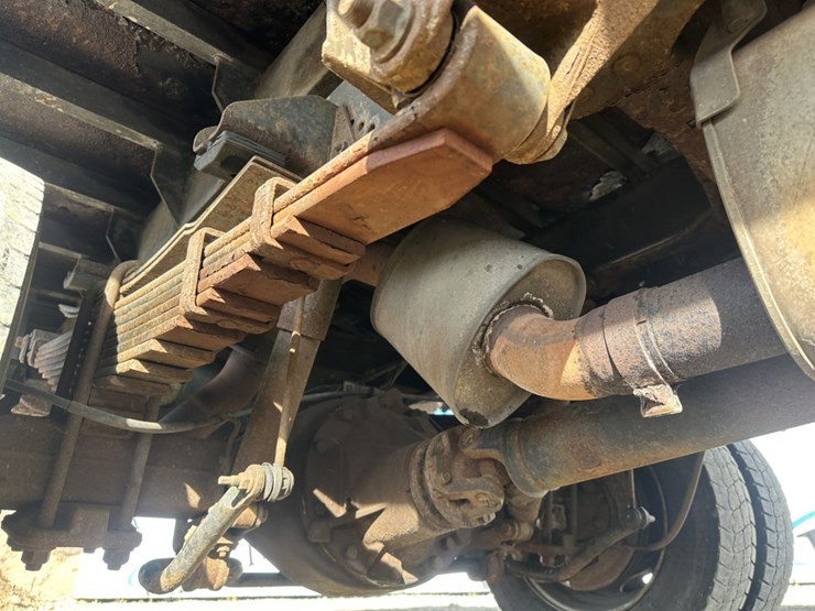 2015-dodge-ram-5500-image-46