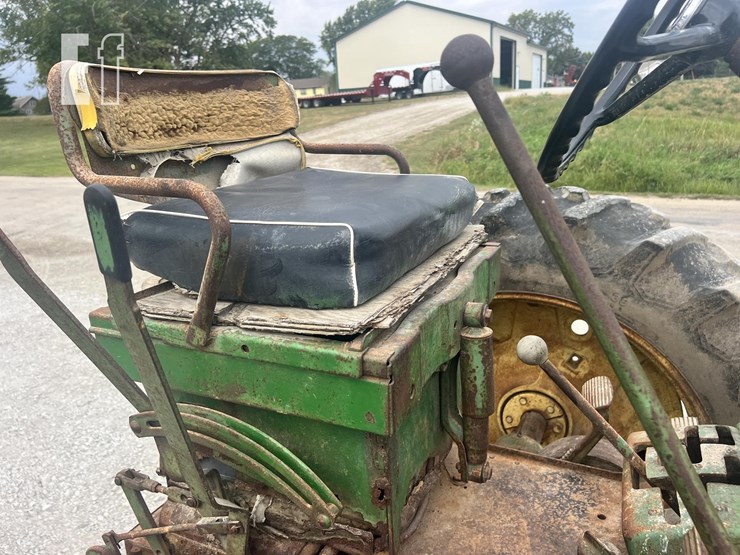 john-deere-730-image-39