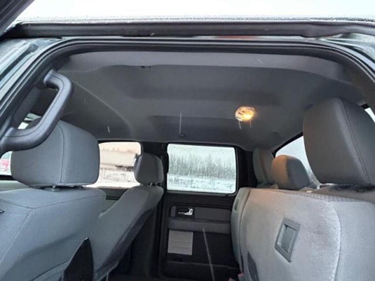 2012-ford-f150-xlt-image-26