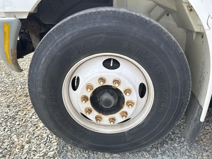 international-4000-image-112