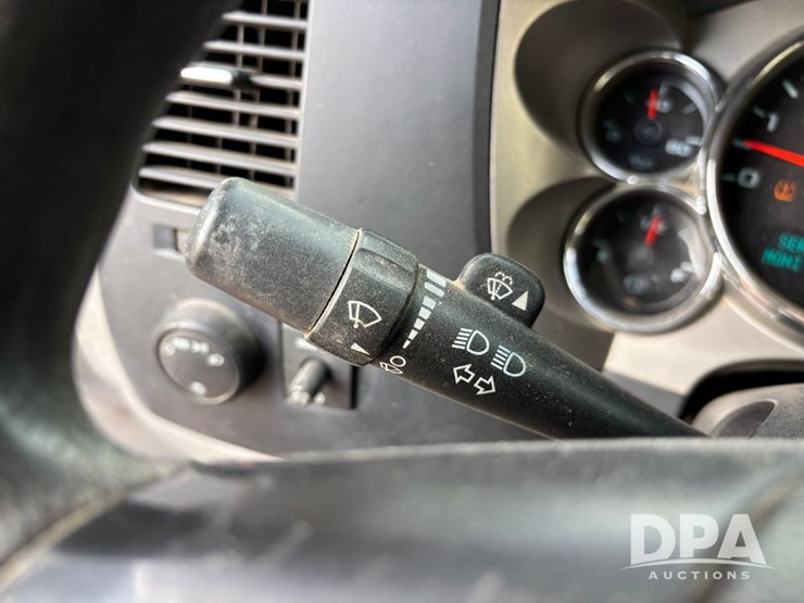 2009-gmc-sierra-2500hd-image-74