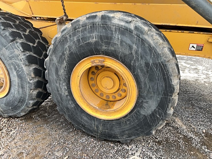 2019-deere-260e-image-7