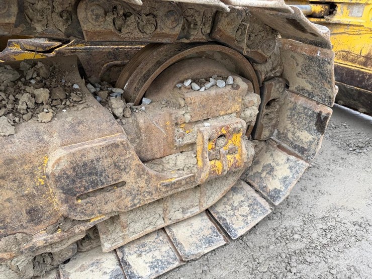 2015-komatsu-d51ex-22-image-25