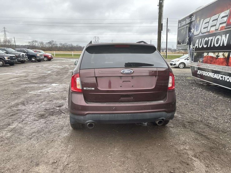 2012-ford-edge-image-4