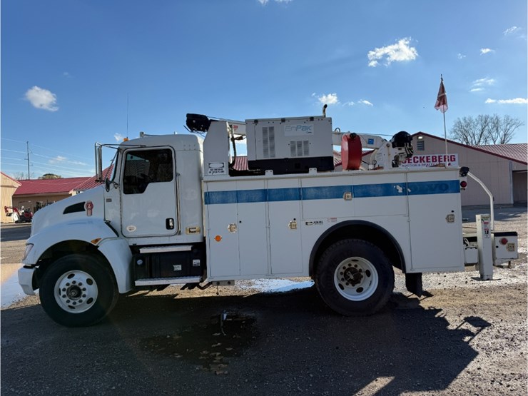 2015-kenworth-t270-image-6