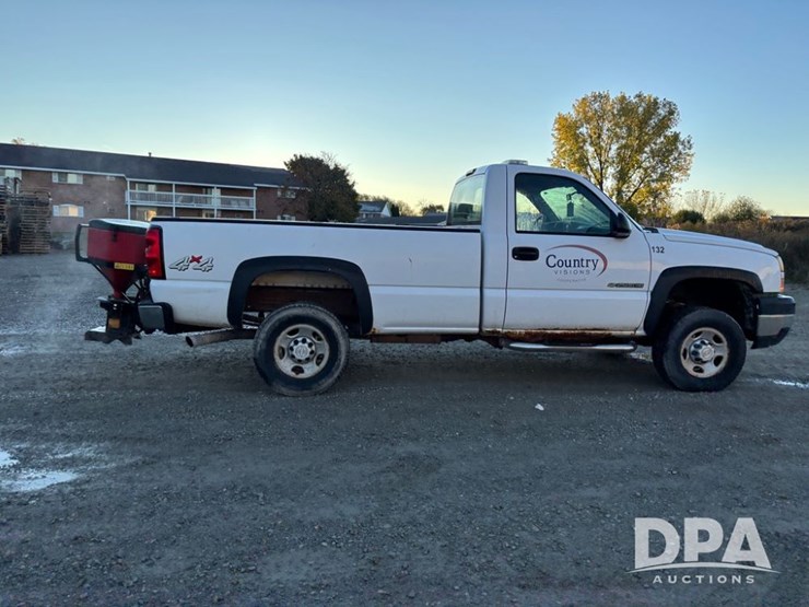 2006-chevrolet-2500hd-image-9