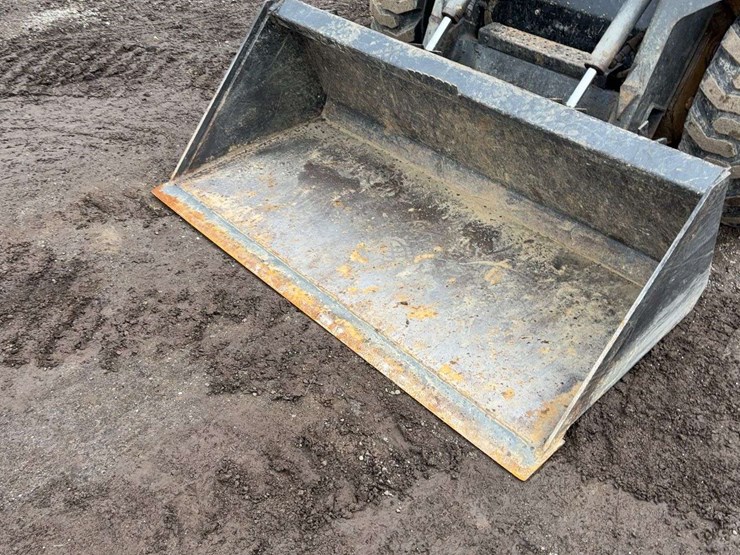 2002-new-holland-ls150-image-14