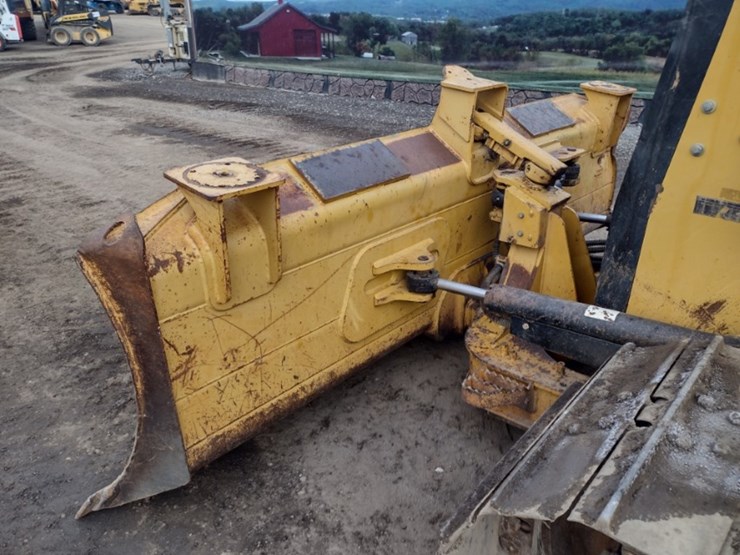 caterpillar-d5k2-lgp-image-20