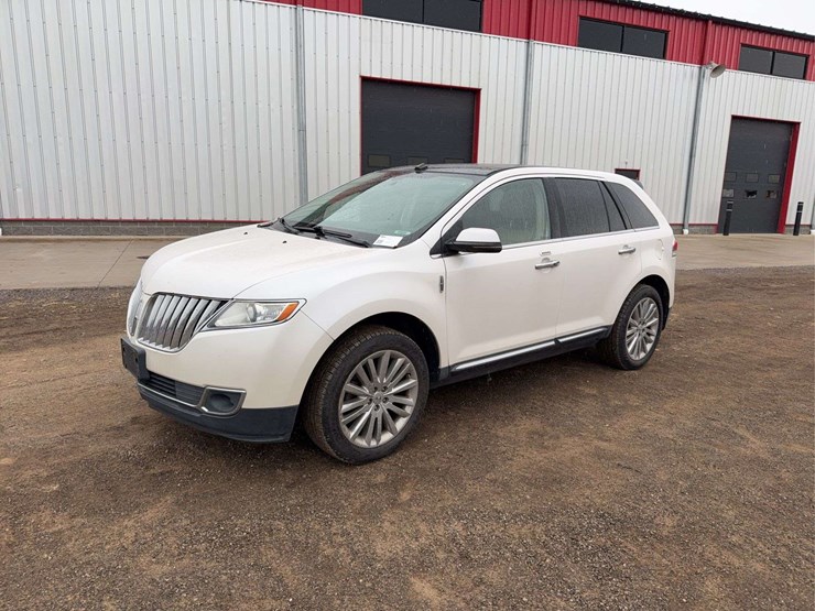 2012-lincoln-mkx-image-1