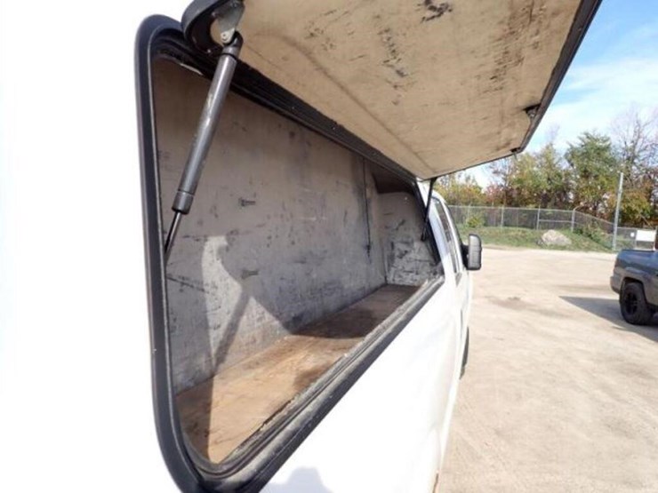 2012-ford-f250-xl-image-40