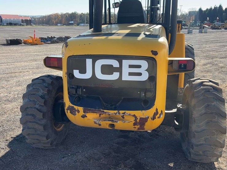 2015-jcb-930-image-15
