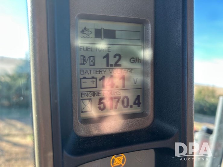 case-ih-patriot-4440-image-71