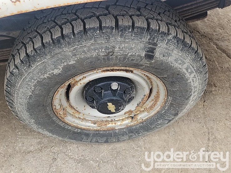 2000-chevrolet-2500-image-11