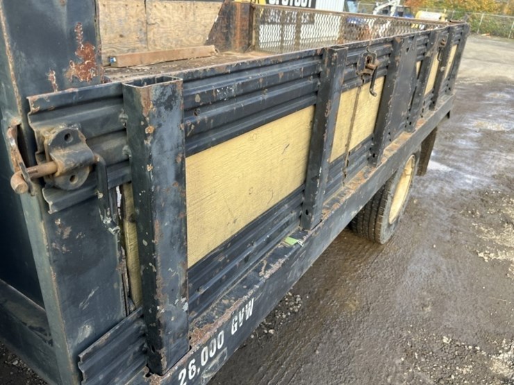 2003-freightliner-fl50-image-22