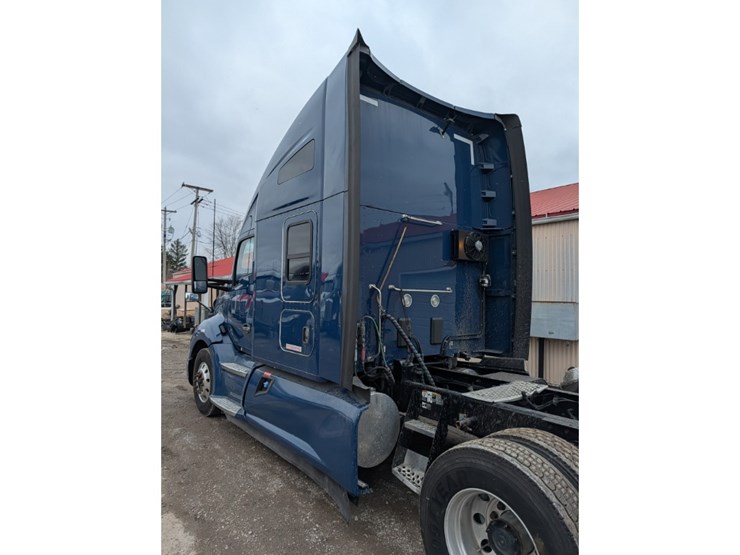 2019-kenworth-t680-image-13