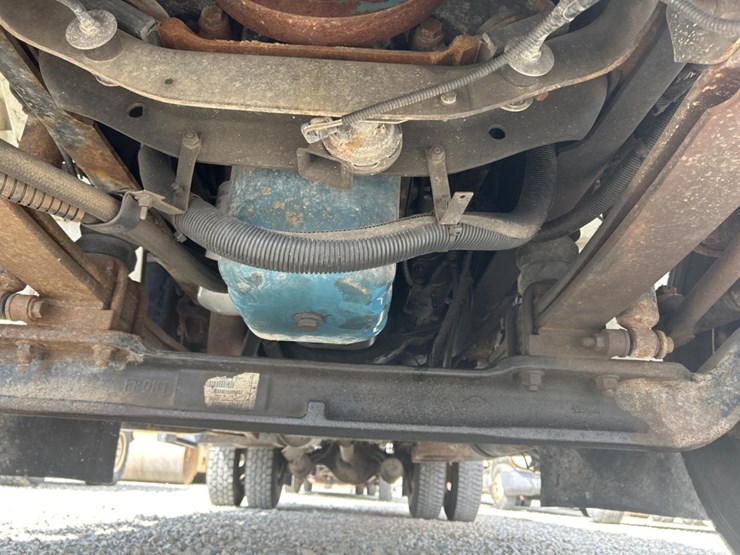 international-4000-image-77