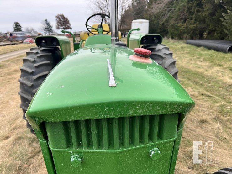 john-deere-3020-image-28