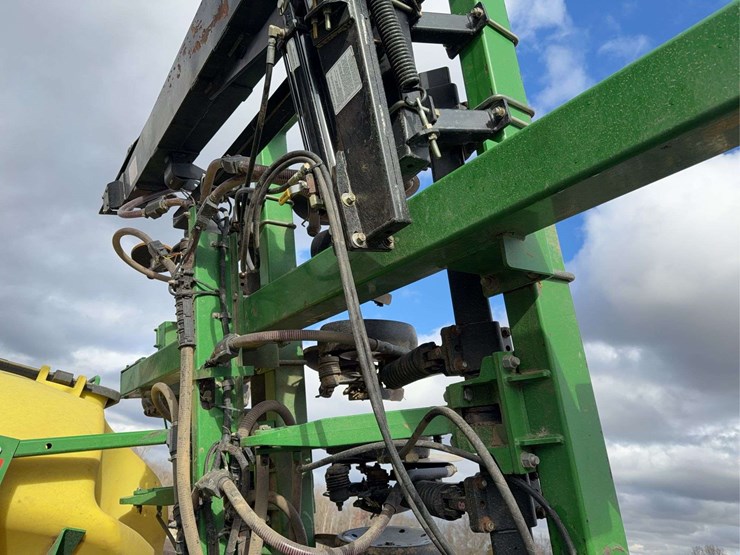 2011-john-deere-1990-image-30