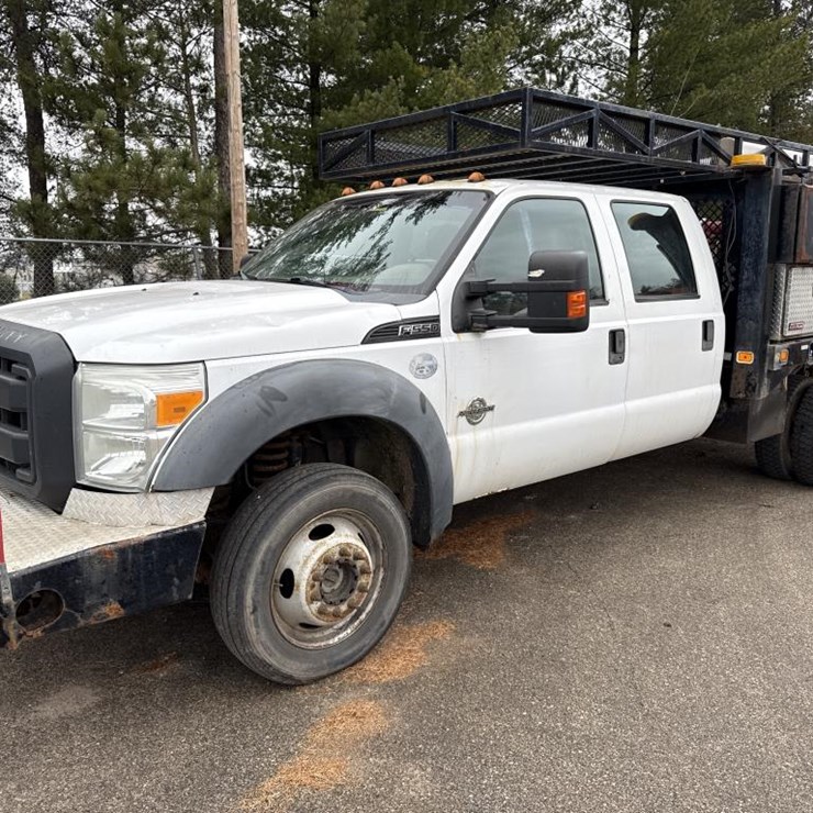 2011 FORD F550