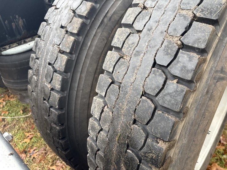 1988-peterbilt-377-image-75