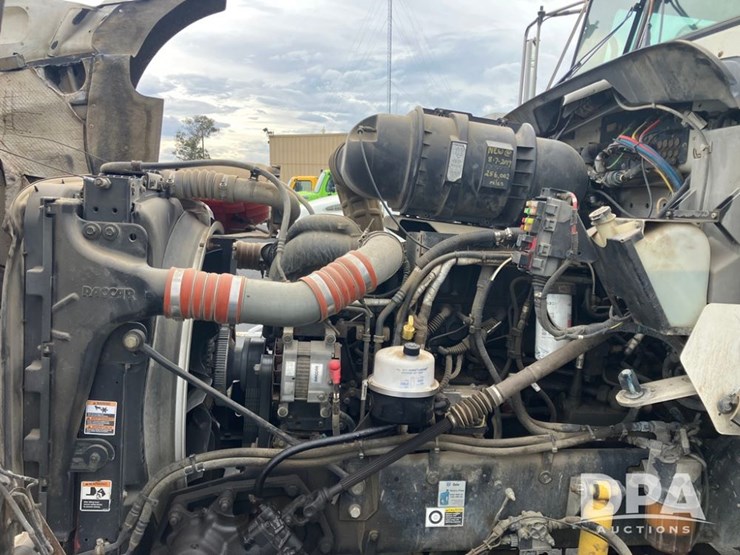 kenworth-t800-image-12