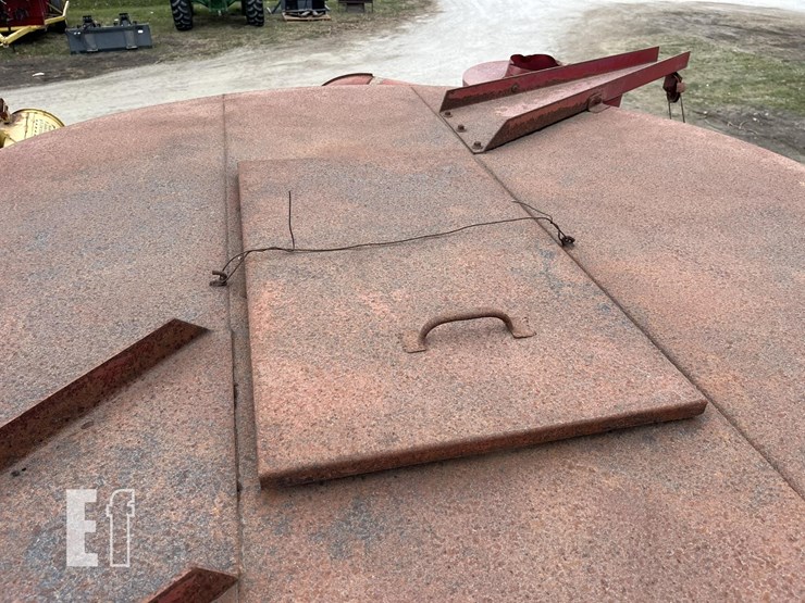 new-holland-354-image-26