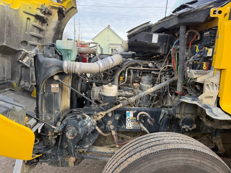 2019-kenworth-t880-image-19