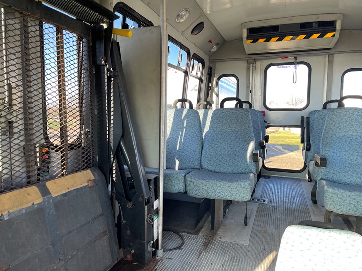 2001-ford-transit-image-22