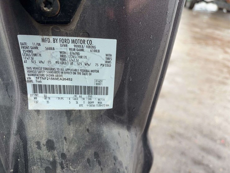 2009-ford-f250-image-38